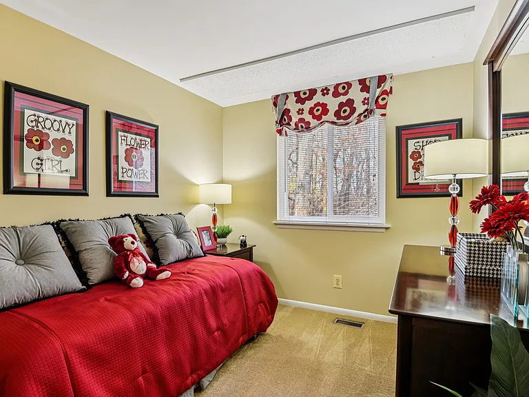 Howard Hills Rental Townhomes and Duplexes — Photo 108