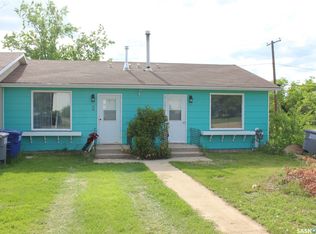 810 8th St, Chaplin, SK S0H0V0