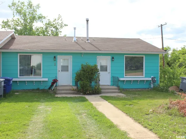 810 8th Street, Chaplin, SK S0H 0V0