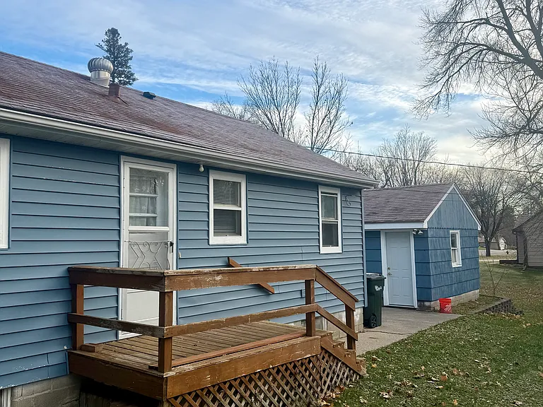 1240 Northern Ave — Photo 4