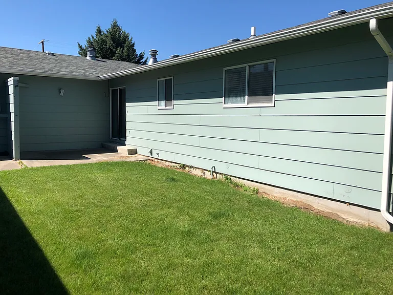 1121 Yellowstone Ave — Photo 15