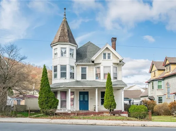 1116 Main St, Slatington, PA 18080