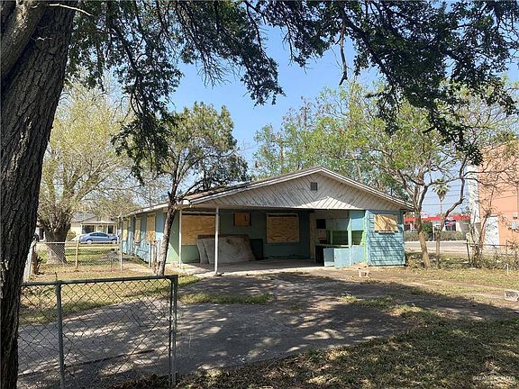4th image of 109 W Esplanada St