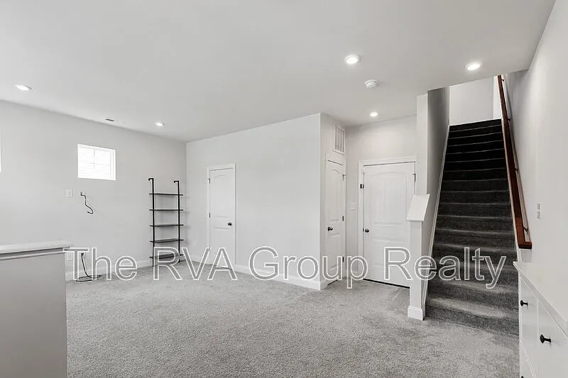 3 bed, 2.5 bath, 1878 sqft, $2,695 — Photo 3