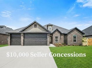 2213 Salmon St, Pea Ridge, AR 72751