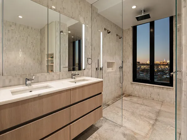 856 Washington Avenue image 23 of 30