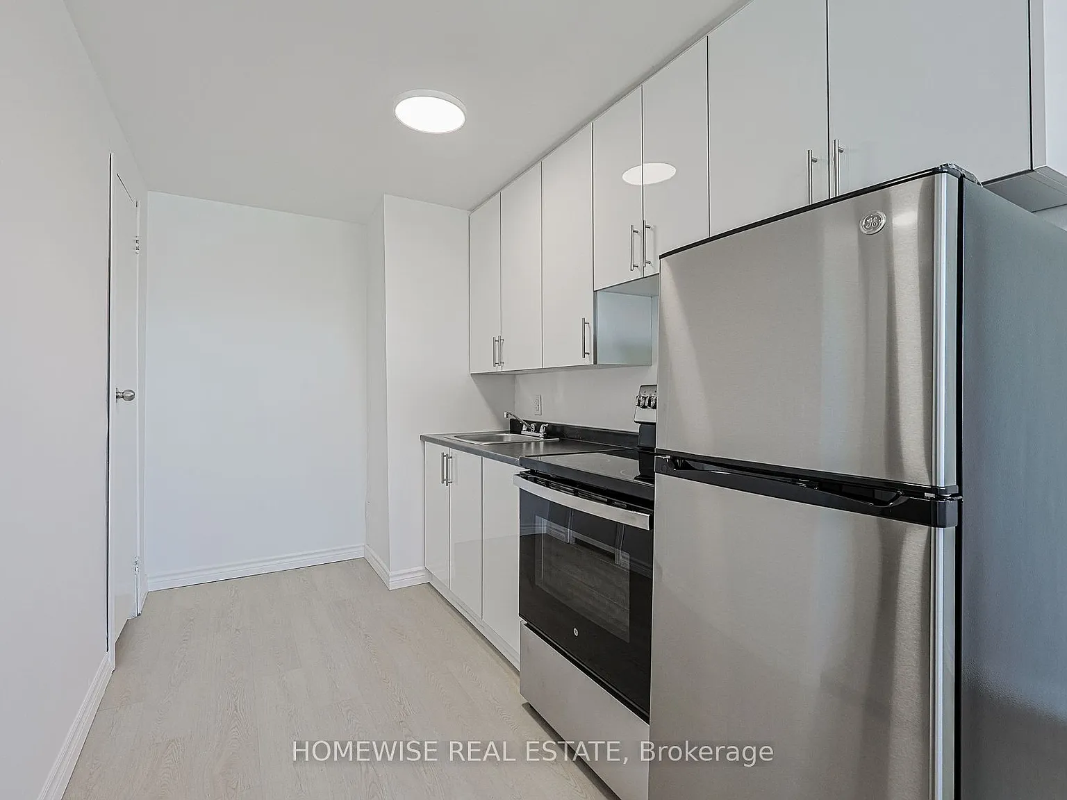 Studio, $1,595 — Photo 3