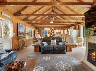 25 Briarwood Dr, Wareham, MA 02571