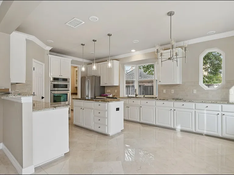 727 Ashleigh Ln — Photo 20