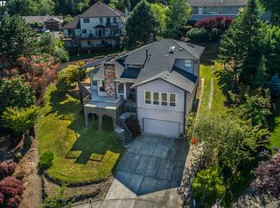 403 SE 14th Ct, Gresham, OR