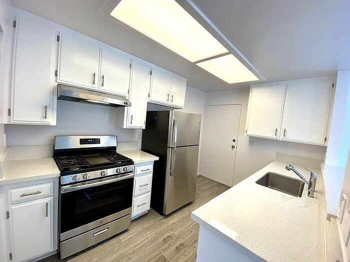 1st image of 1122 W 166th St #1