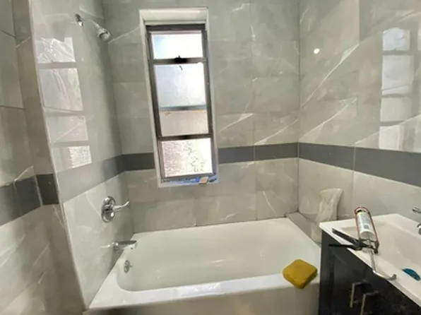 5 Alaska St #2R, Staten Island, NY 10310