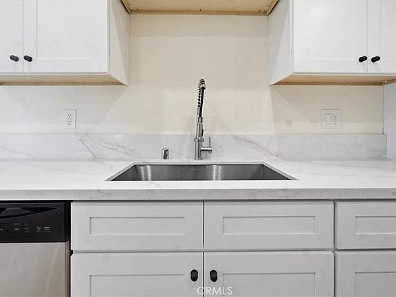 5th image of 307 N Tustin Ave #B