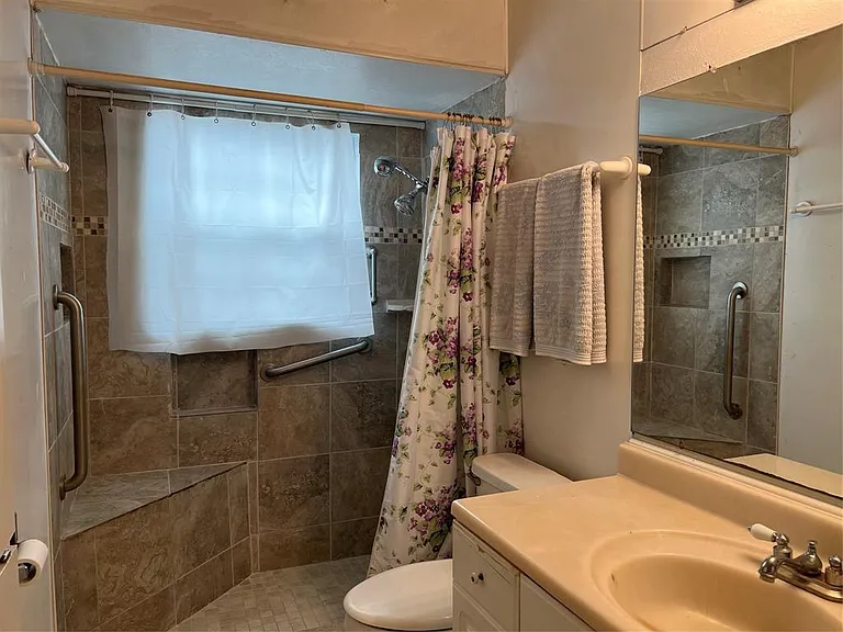 10353 Baronne Cir — Photo 7