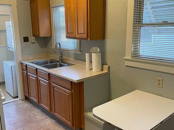 5th image of 1419 26th St APT 7