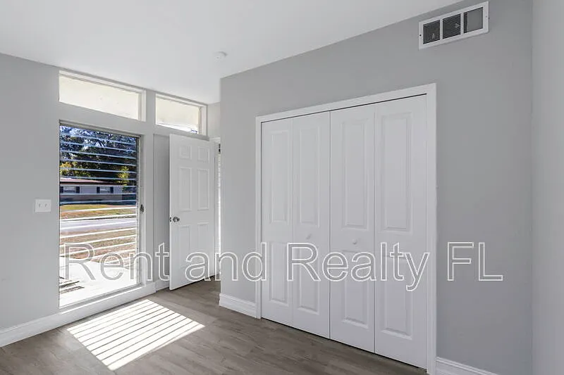2 bed, 2.0 bath, 1185 sqft, $1,750 — Photo 4