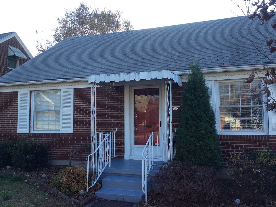 1st image of 410 E Highland Ct