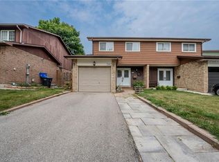 7163 Fayette Cir, Mississauga, ON L5N 1Y5