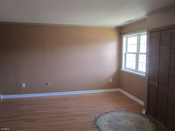 325 Warminster Rd A-4 004