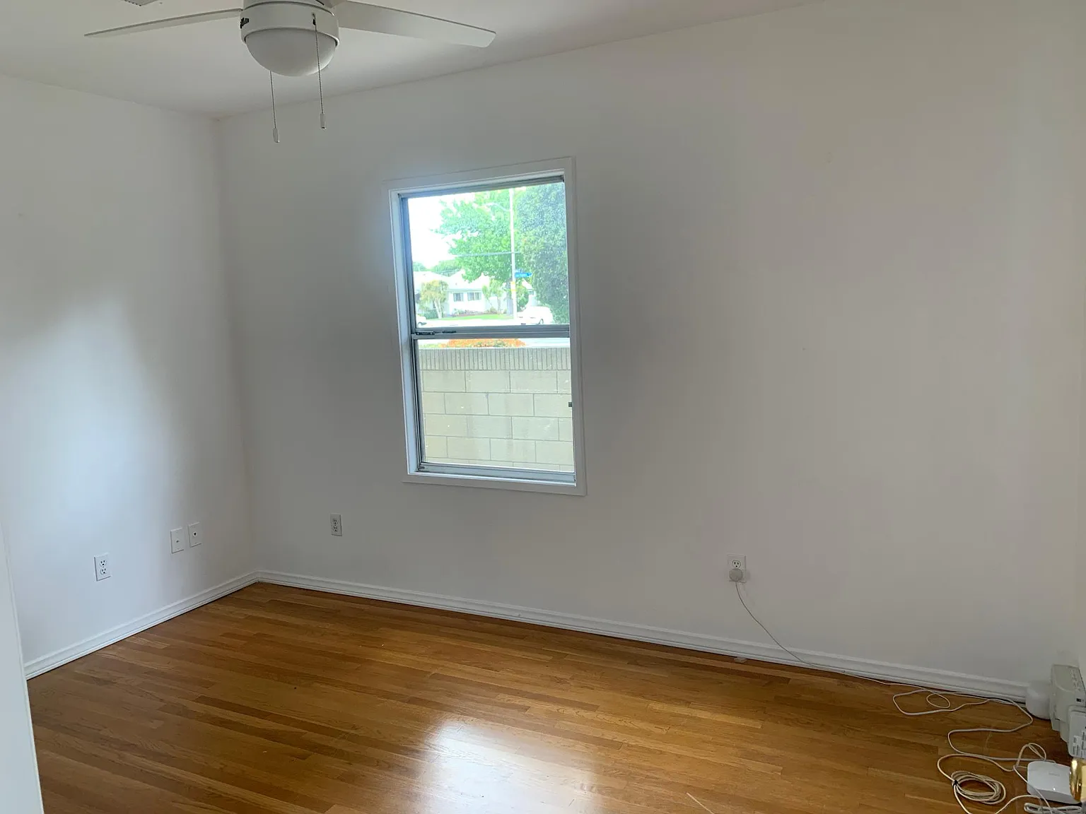 2401 Heather Ave — Photo 3