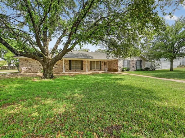 1516 Caddo Peak Trl, Joshua, TX 76058