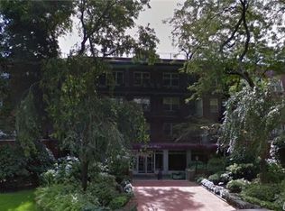 30 Stoner Ave, Great Neck, NY