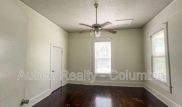 1112 Olympia Ave — Photo 17