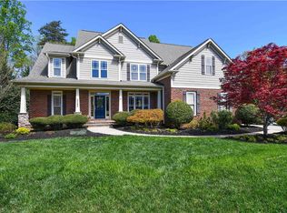 2182 Meadow Run Dr, Greensboro, NC 27455