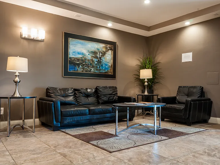 1600 Ardmore Ave #310 — Photo 19