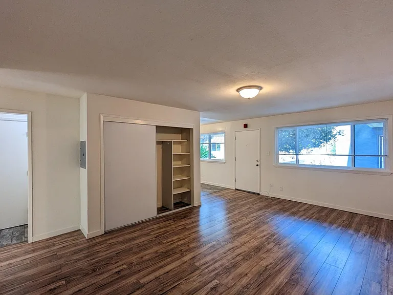 2117 Haste St — Photo 11