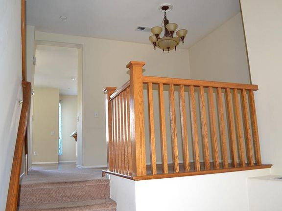 3rd image of 2 Cupertino Cir