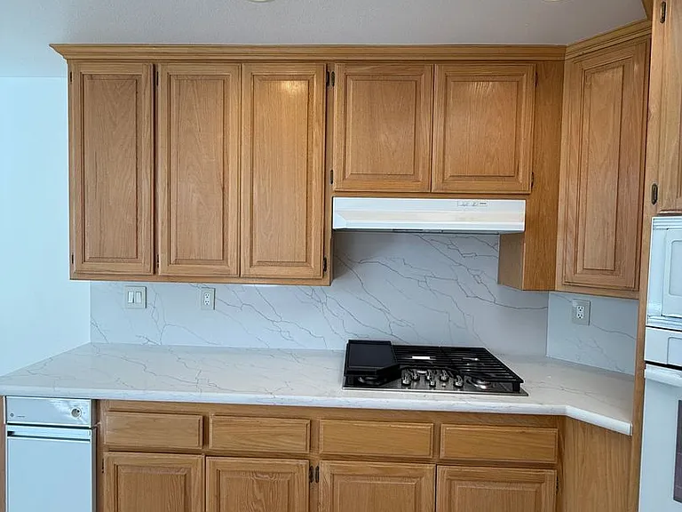 2441 Iron Ridge Ct — Photo 16