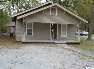424 12th Ave SW, Decatur, AL 35601