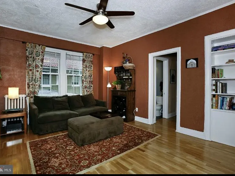 2032 Belmont Rd NW #319 — Photo 8
