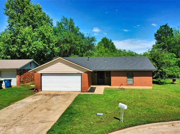 1208 Cathy Ln, Midwest City, OK 73110