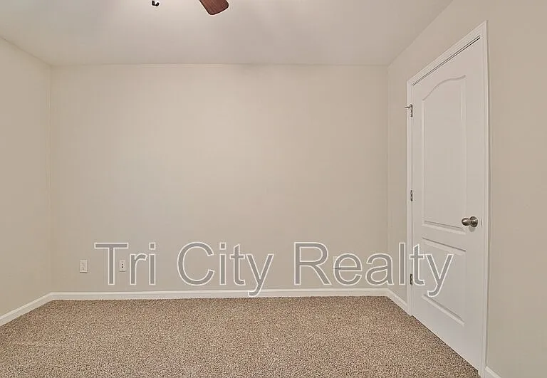 341 Hunterian Pl — Photo 50