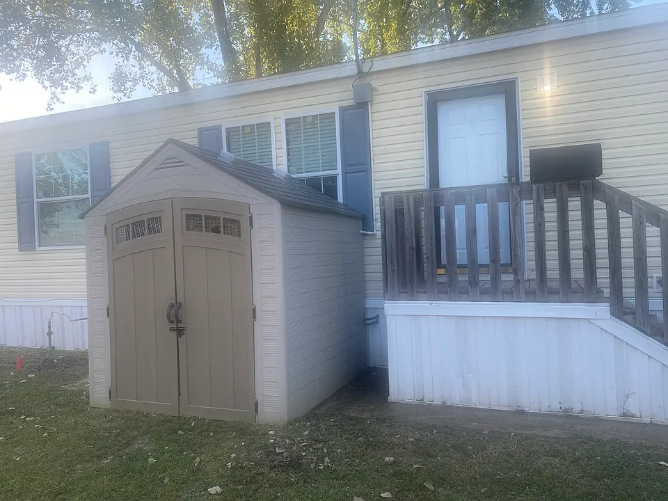 38 Daisy Ln