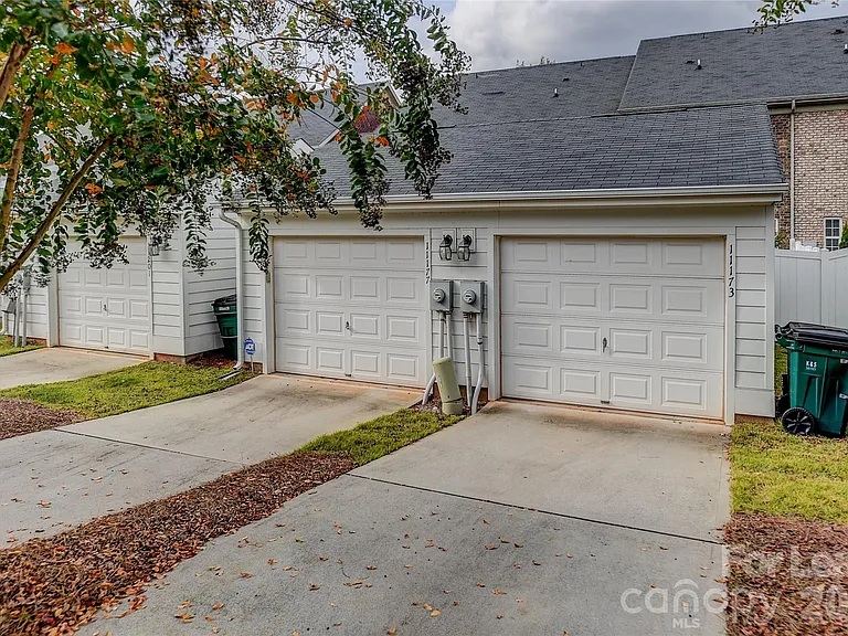 11177 Cedar Walk Ln — Photo 23