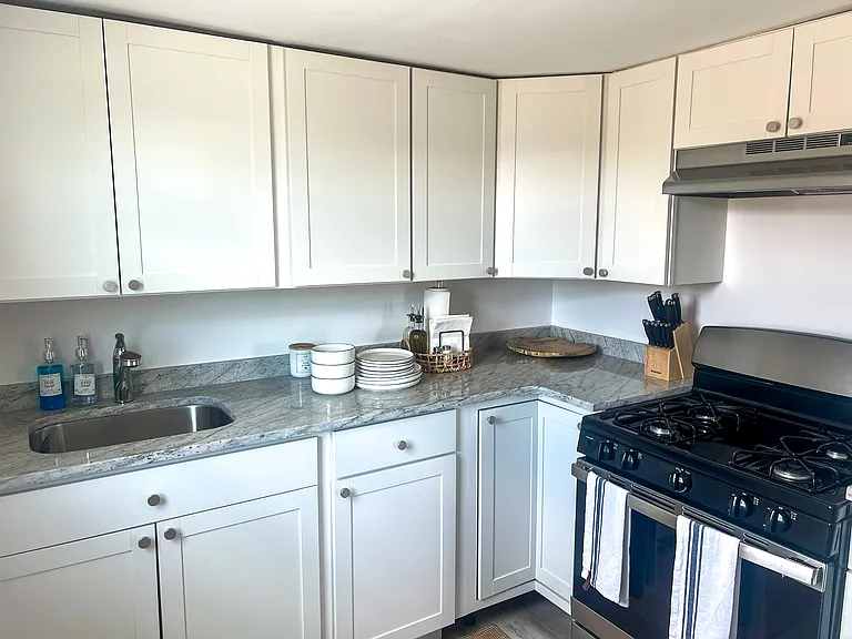 600 Brinley Ave #2S — Photo 14