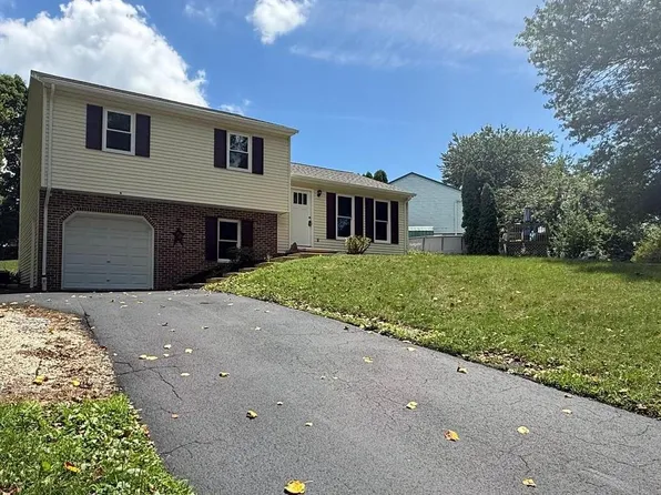15 Den Mar Dr, Holtwood, PA 17532
