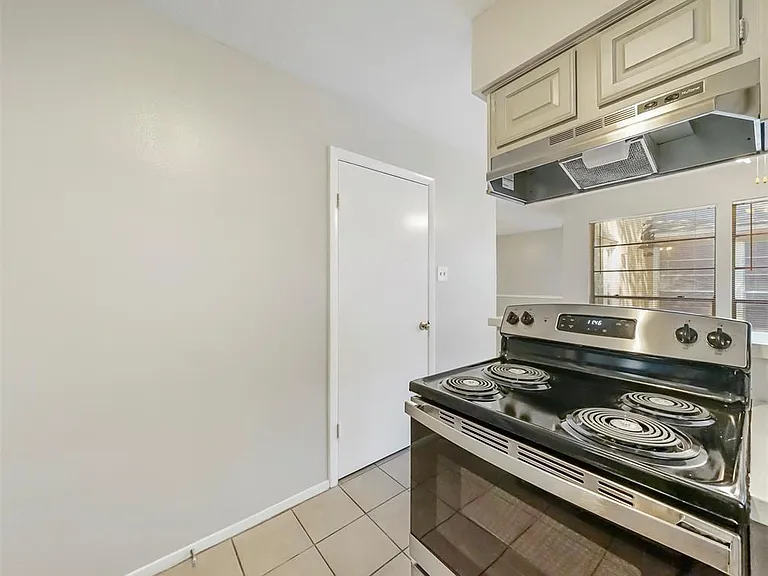 10827 Sugar Hill Dr #A — Photo 12