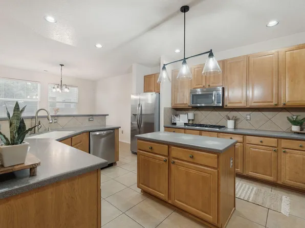 1909 Caramesa Dr SE, Rio Rancho, NM 87124