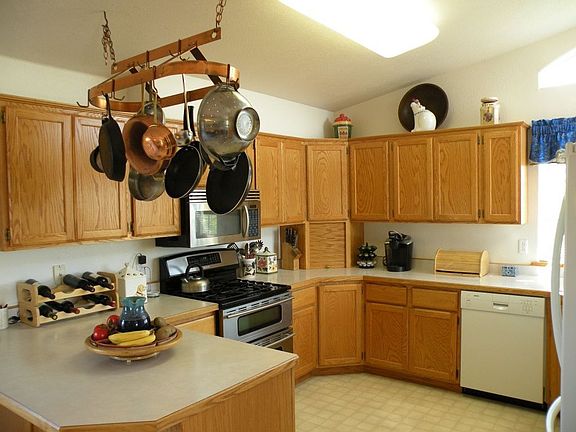 4th image of 376 Linda Vista Ln