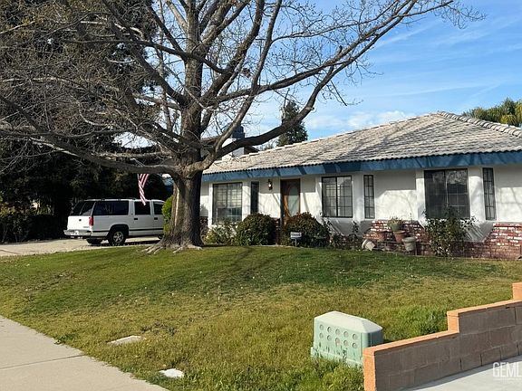 3rd image of 6020 Medio Luna Ave