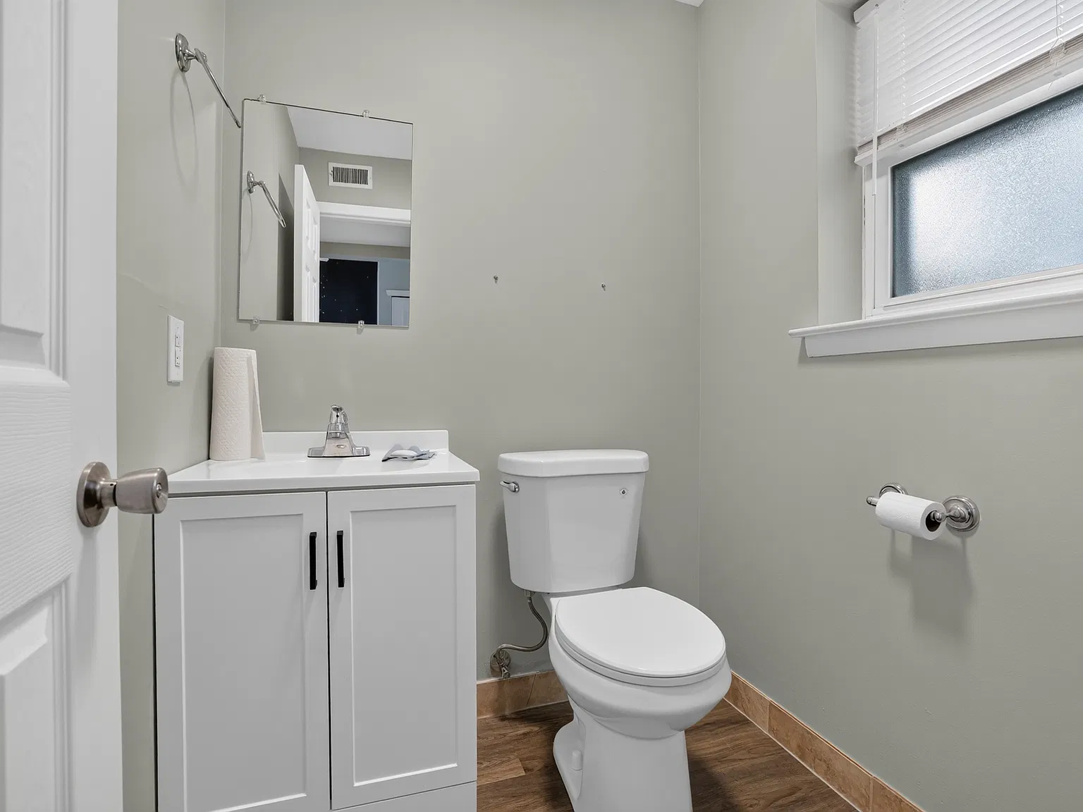 1154 Bradfield Rd — Photo 4
