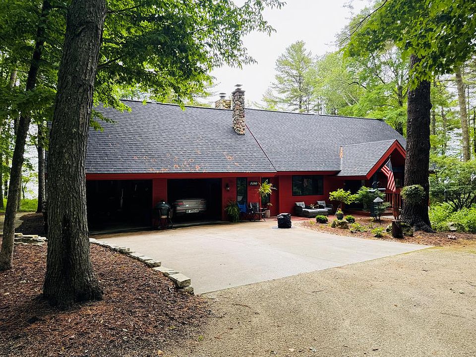 2nd image of 3280 Lake Forest Park Rd