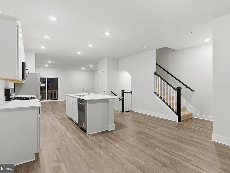 5213 Water Lily Way — Photo 13