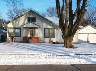 1518 N 8th St, Beatrice, NE 68310
