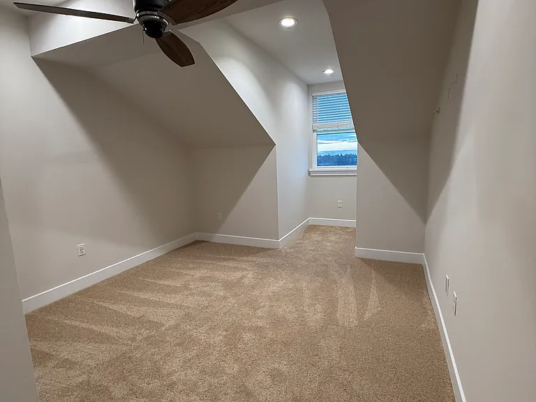 2 Bed, 2.5 Bath - 1,719 sqft