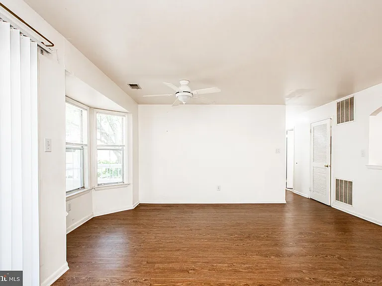 103 Claridge Ct #3 — Photo 7